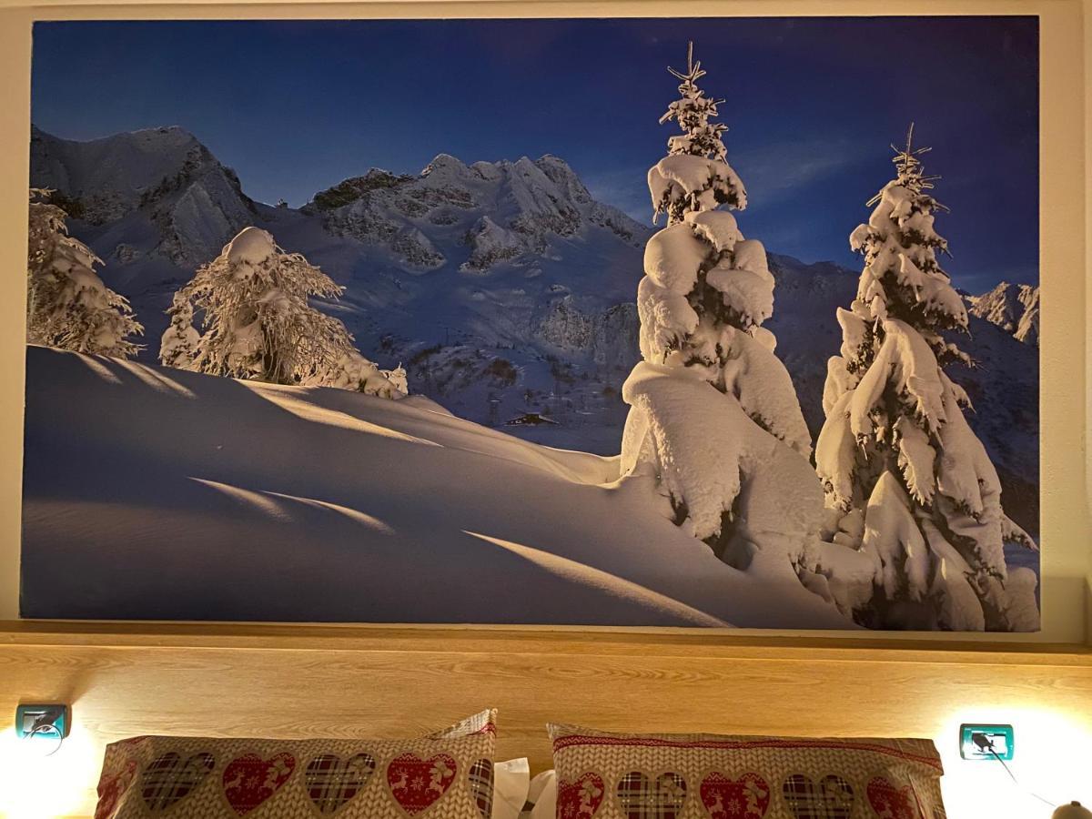 Hotel Sciatori 3 Stelle Superior เตมู ภายนอก รูปภาพ