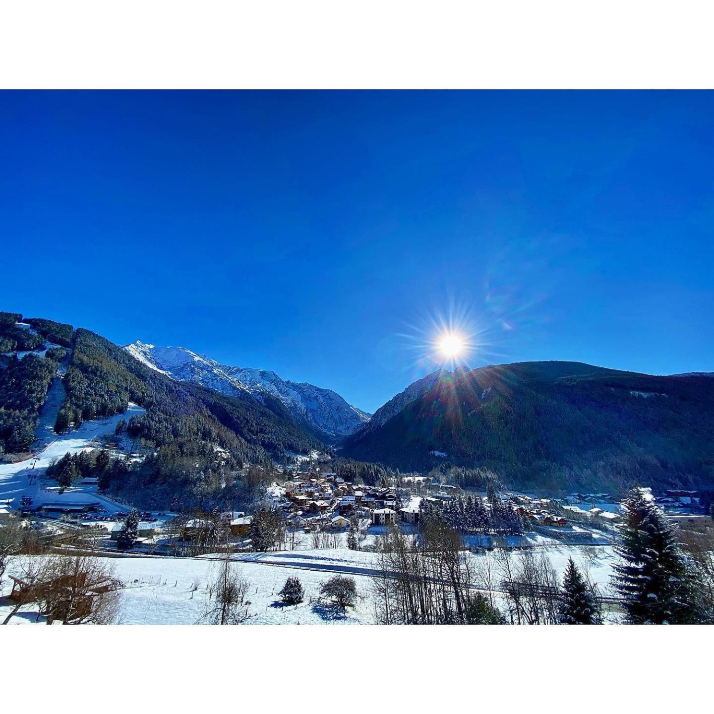 Hotel Sciatori 3 Stelle Superior เตมู ภายนอก รูปภาพ